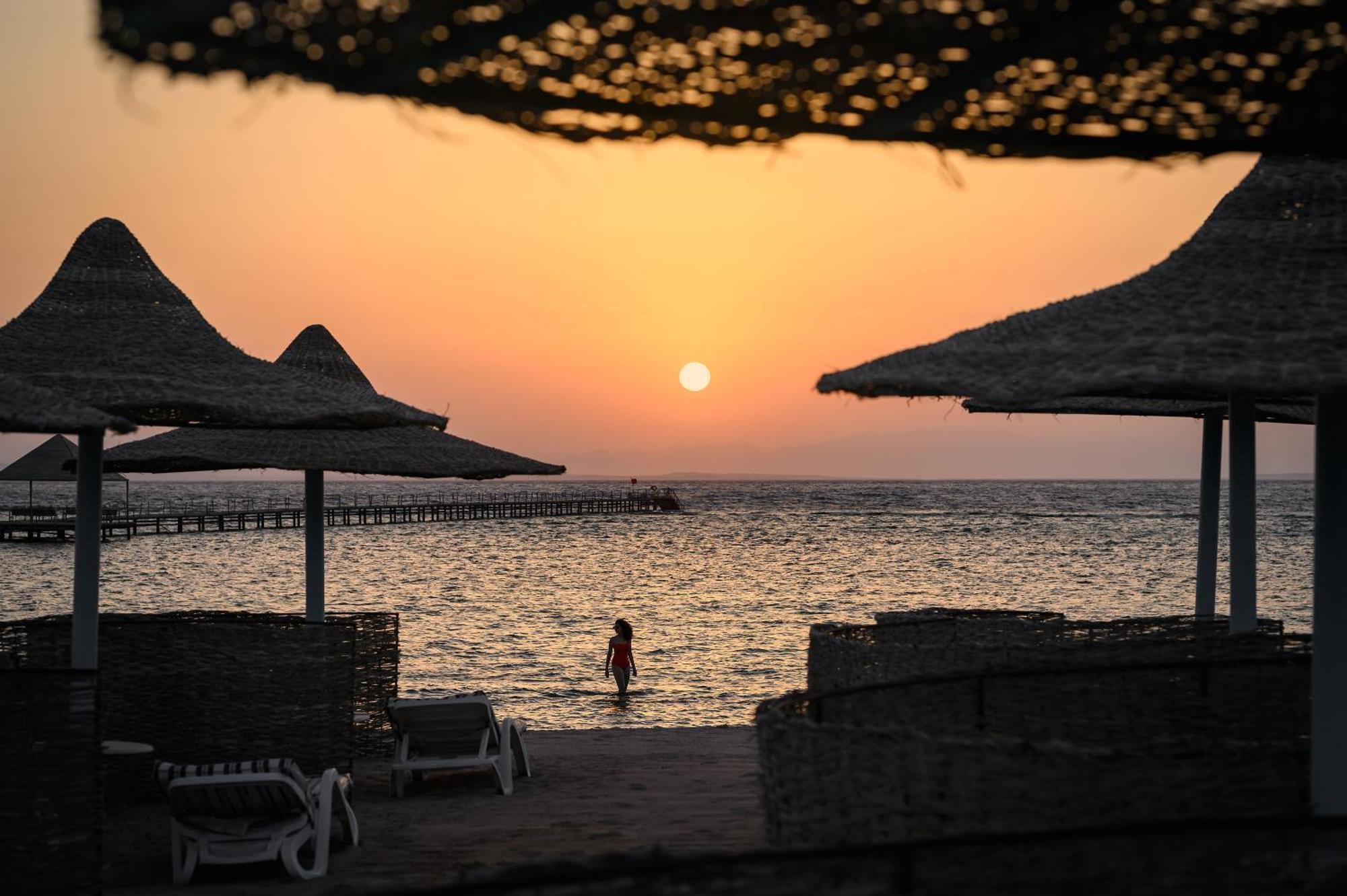 Iberotel Redsina Шарм-эль-Шейх Экстерьер фото Sunset at the Dead Sea