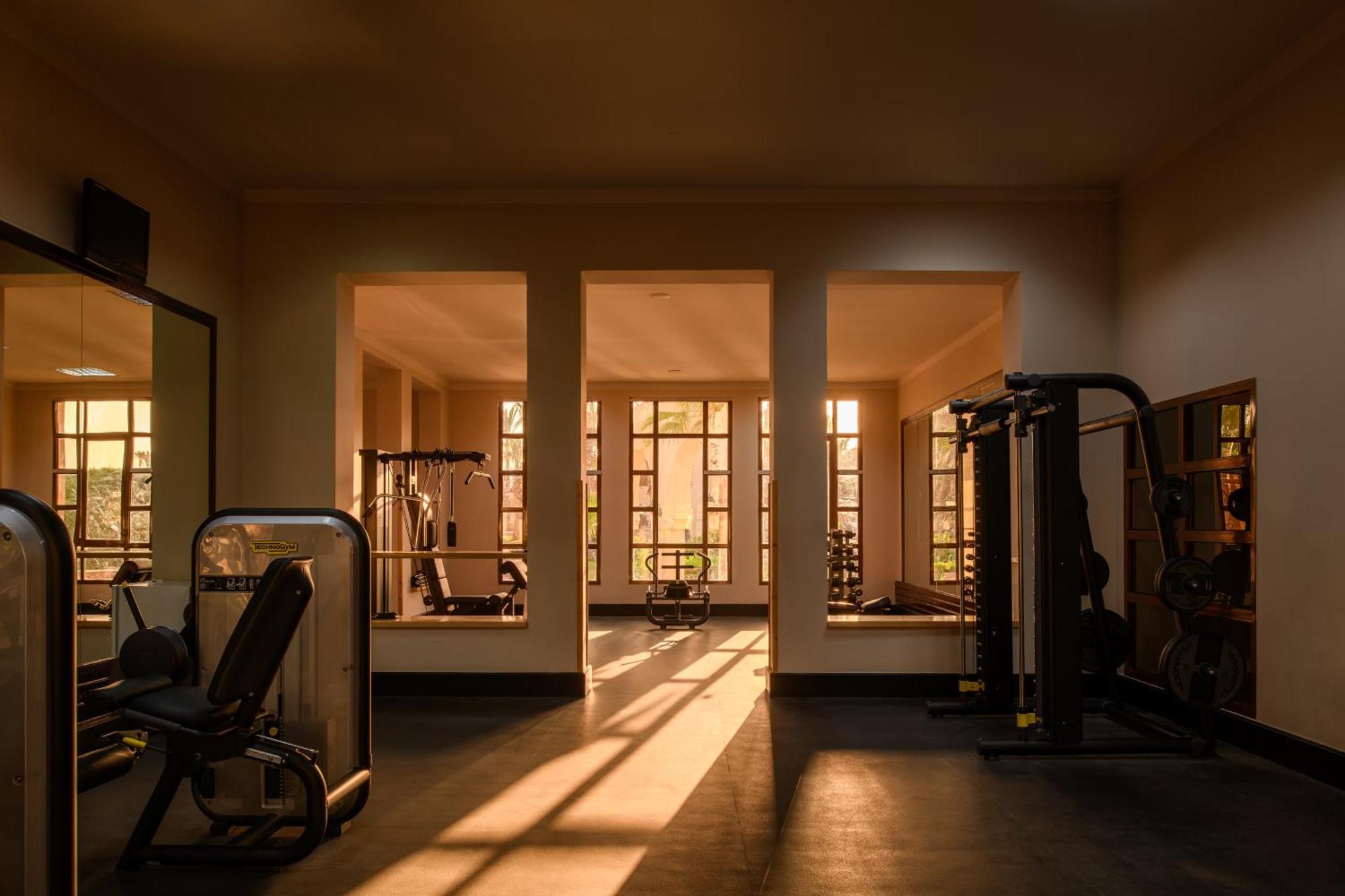 Iberotel Redsina Шарм-эль-Шейх Экстерьер фото The gym at the hotel