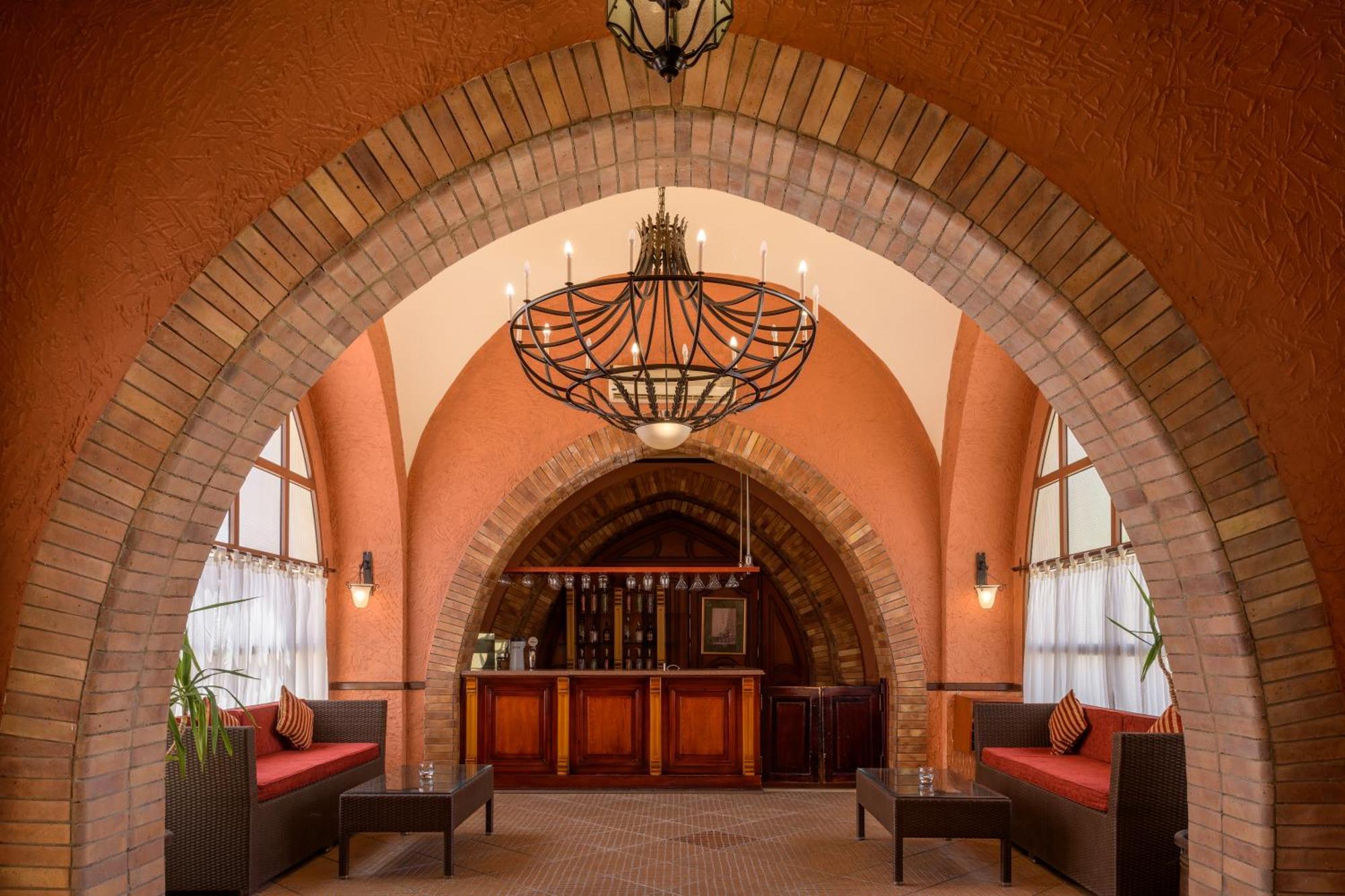 Iberotel Redsina Шарм-эль-Шейх Экстерьер фото The bar at the hotel
