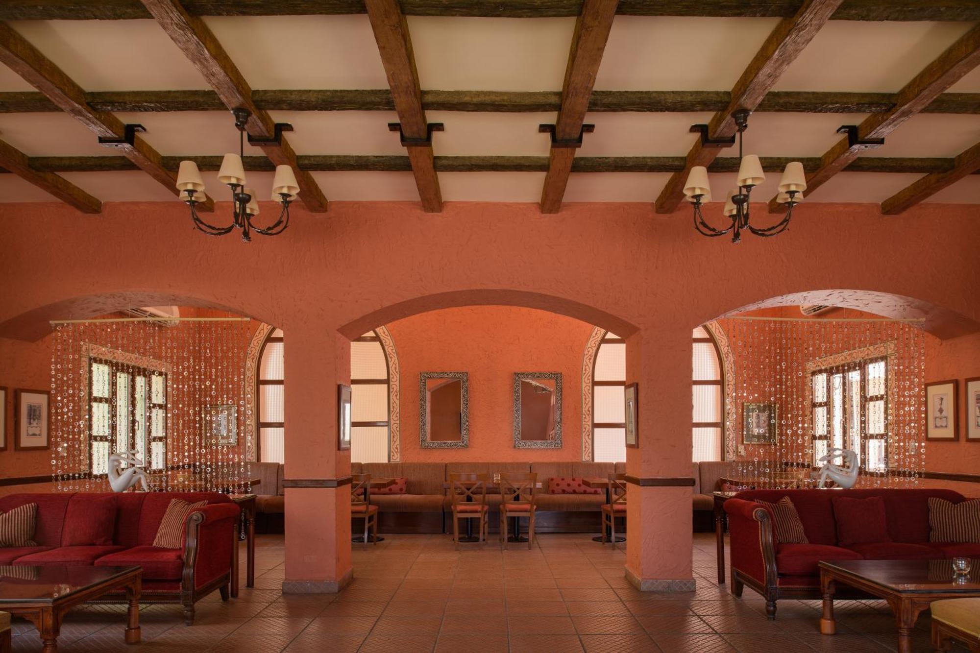 Iberotel Redsina Шарм-эль-Шейх Экстерьер фото Interior of the restaurant